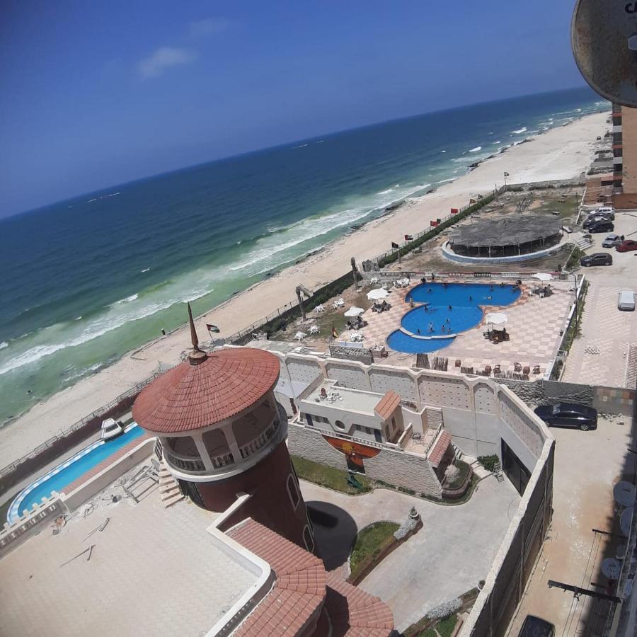 Panorama Apartment Overlooking Alexandria Sea with free wifi شقة تطل على البحر مباشرة في أبوتلات الساحل الشمالي المظهر الخارجي الصورة
