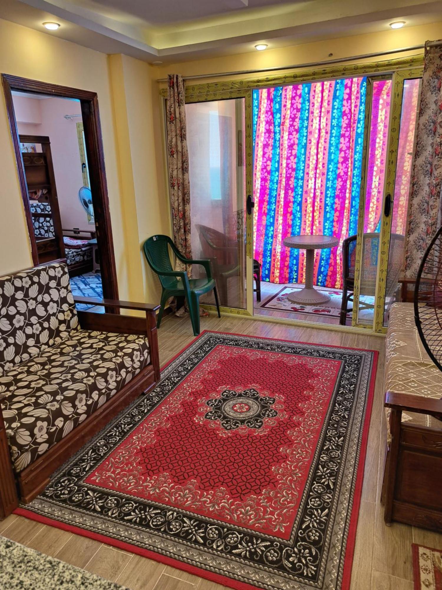 Panorama Apartment Overlooking Alexandria Sea with free wifi شقة تطل على البحر مباشرة في أبوتلات الساحل الشمالي المظهر الخارجي الصورة
